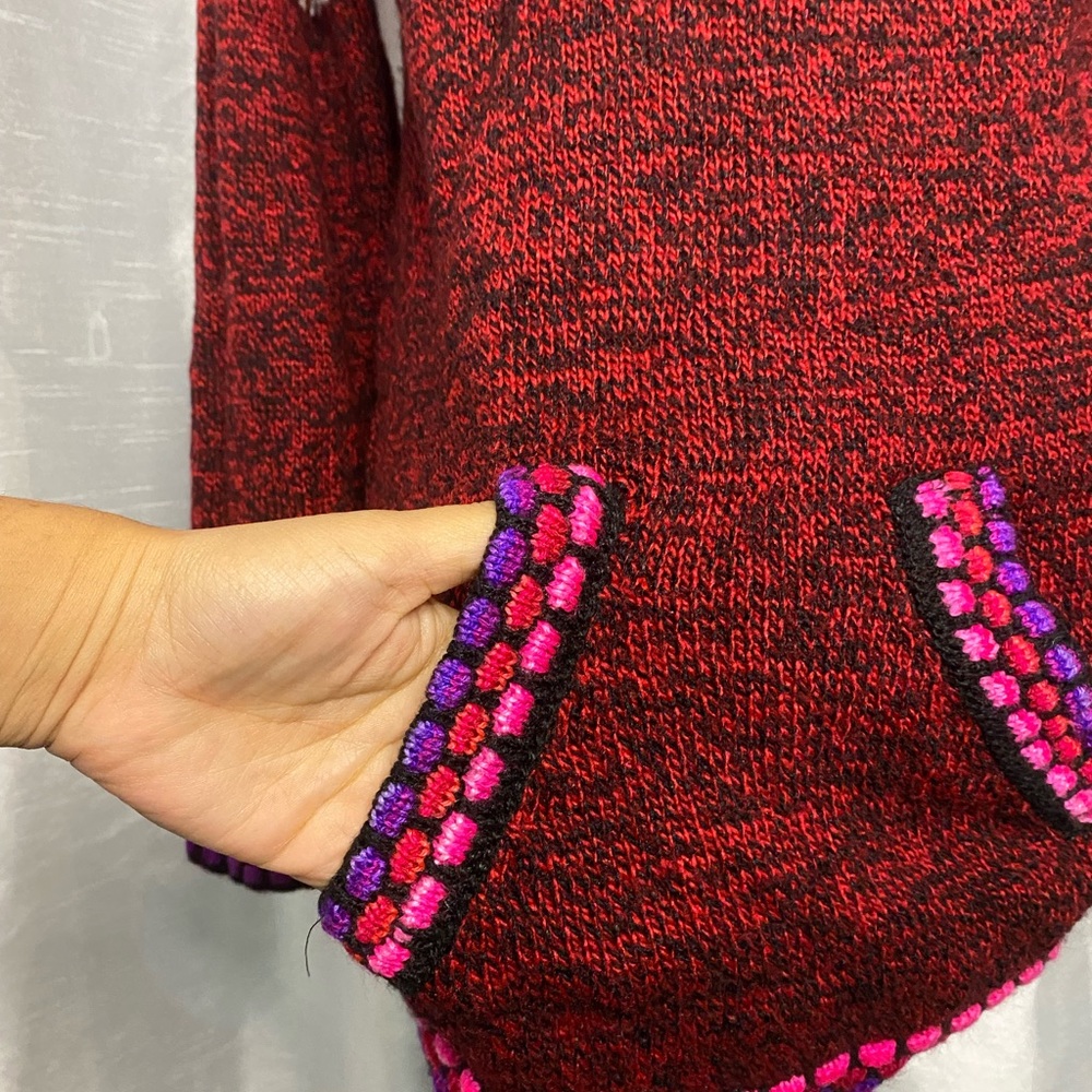 Beautiful Sweater - Picture 2 of 3
